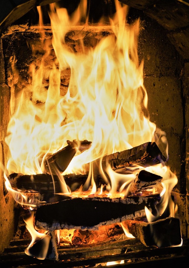 Clean fireplace hearth and mantel — Chimney Rebuild in Pompano Beach, FL